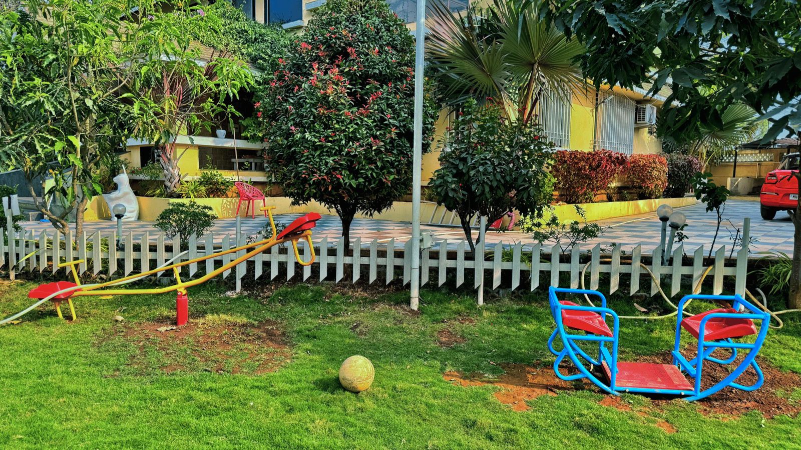 Garden & Lawns